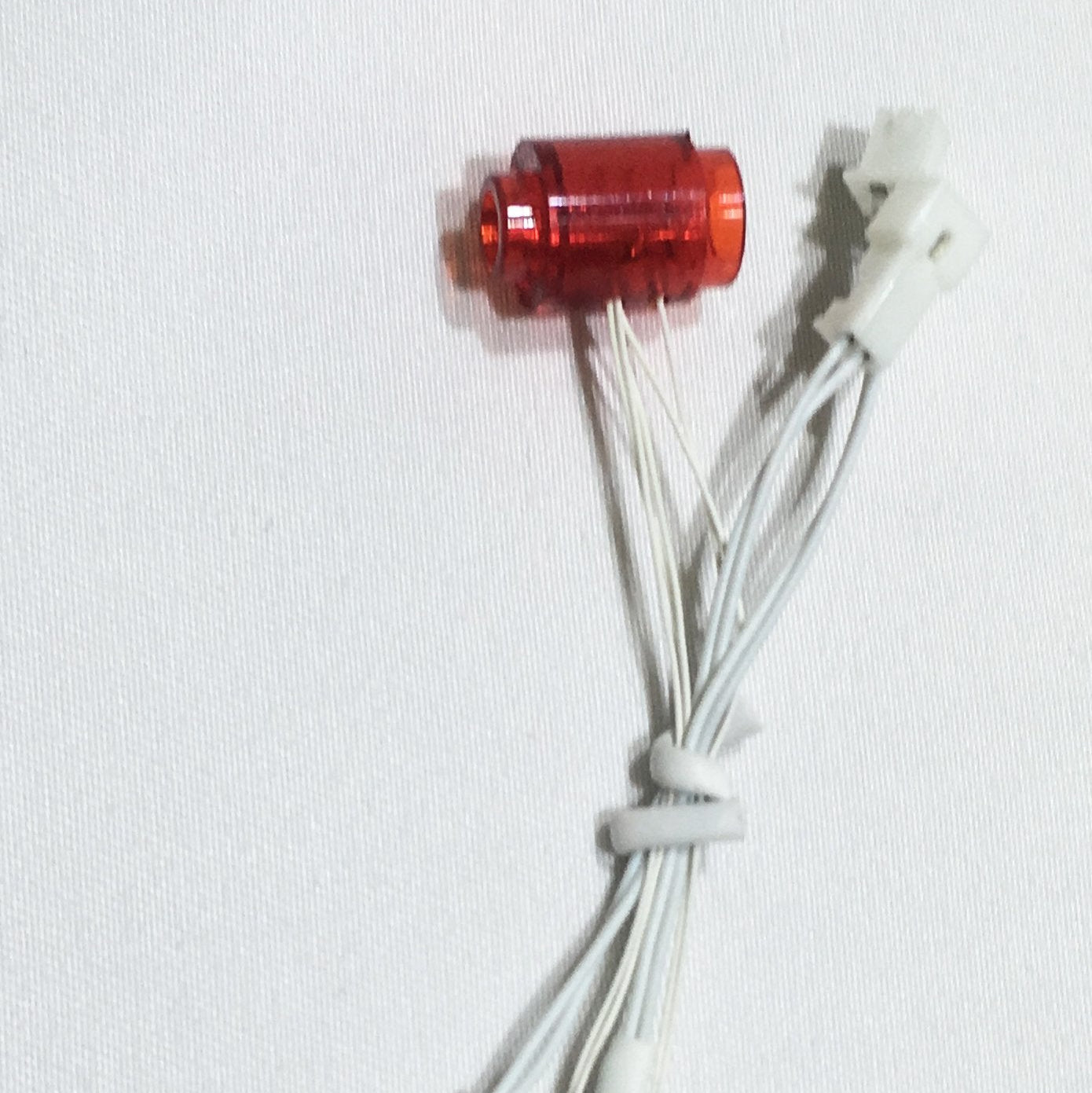 1x1-Red-Translucent-Round-Brick-Barrel-LED-LIGHT-LINX-Create-Your-Own-LED-String-works-with-LEGO-bricks-by-Brick-Loot